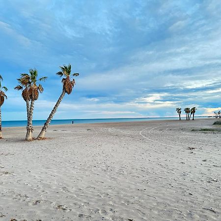 Apartamentos Canet Al Mar. Canet d'En Berenguer Екстер'єр фото