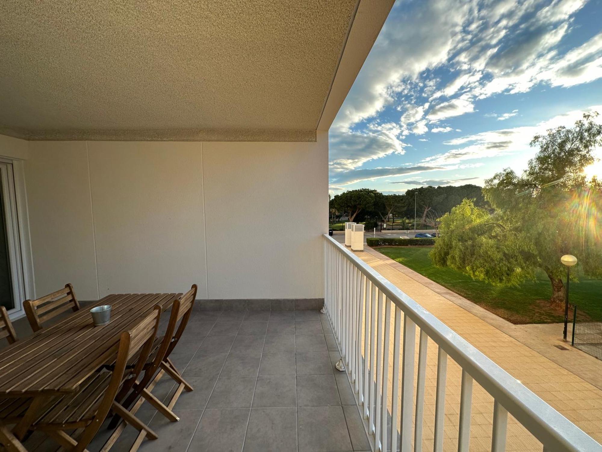 Apartamentos Canet Al Mar. Canet d'En Berenguer Екстер'єр фото